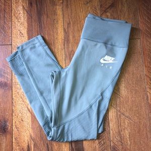 Women’s Nike Air Leggings